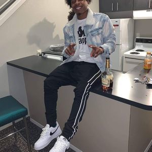 Meet your Posher, Jay